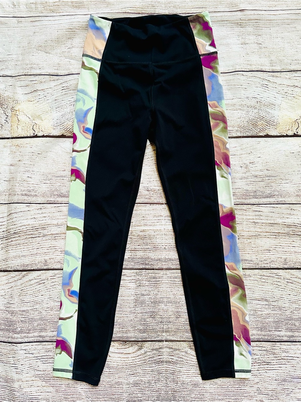 Lou & Grey Black Athletic Leggings with Abstract Side Panels Ladies Sz S